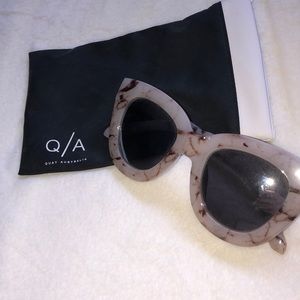 Marble cat eye Quay sunglasses